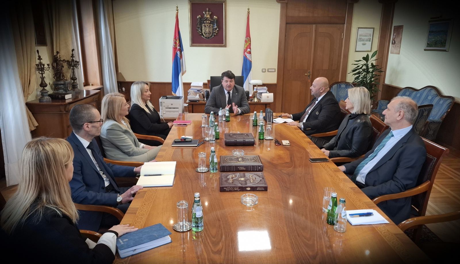 Претседателот Костадиновски и судијата Павловска-Данева на билатерална средба во Уставниот суд на Република Србија 