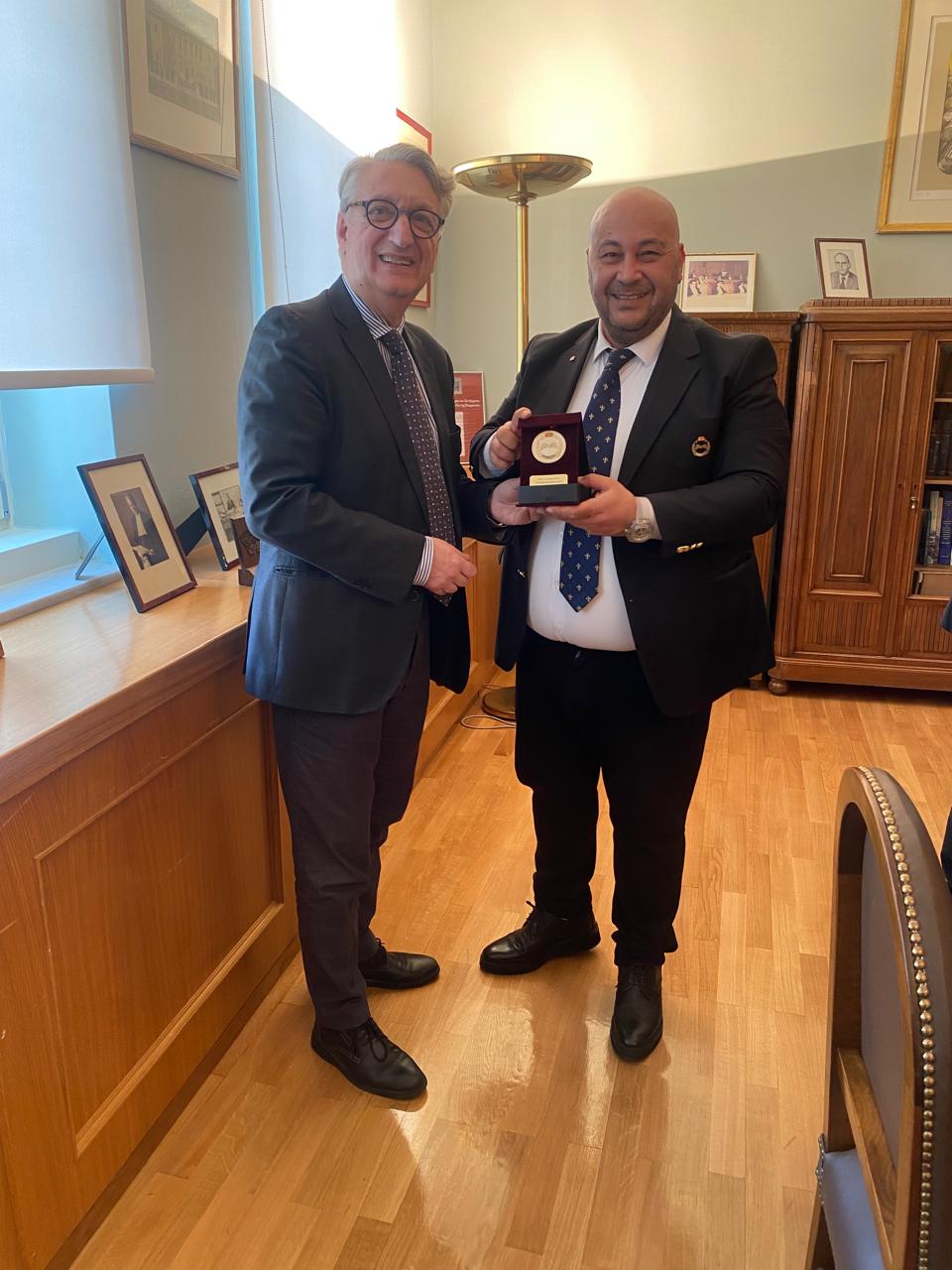 Средба на претседателот Костадиновски со Михалис Пикраменос, претседател на Државниот совет на Република Грција